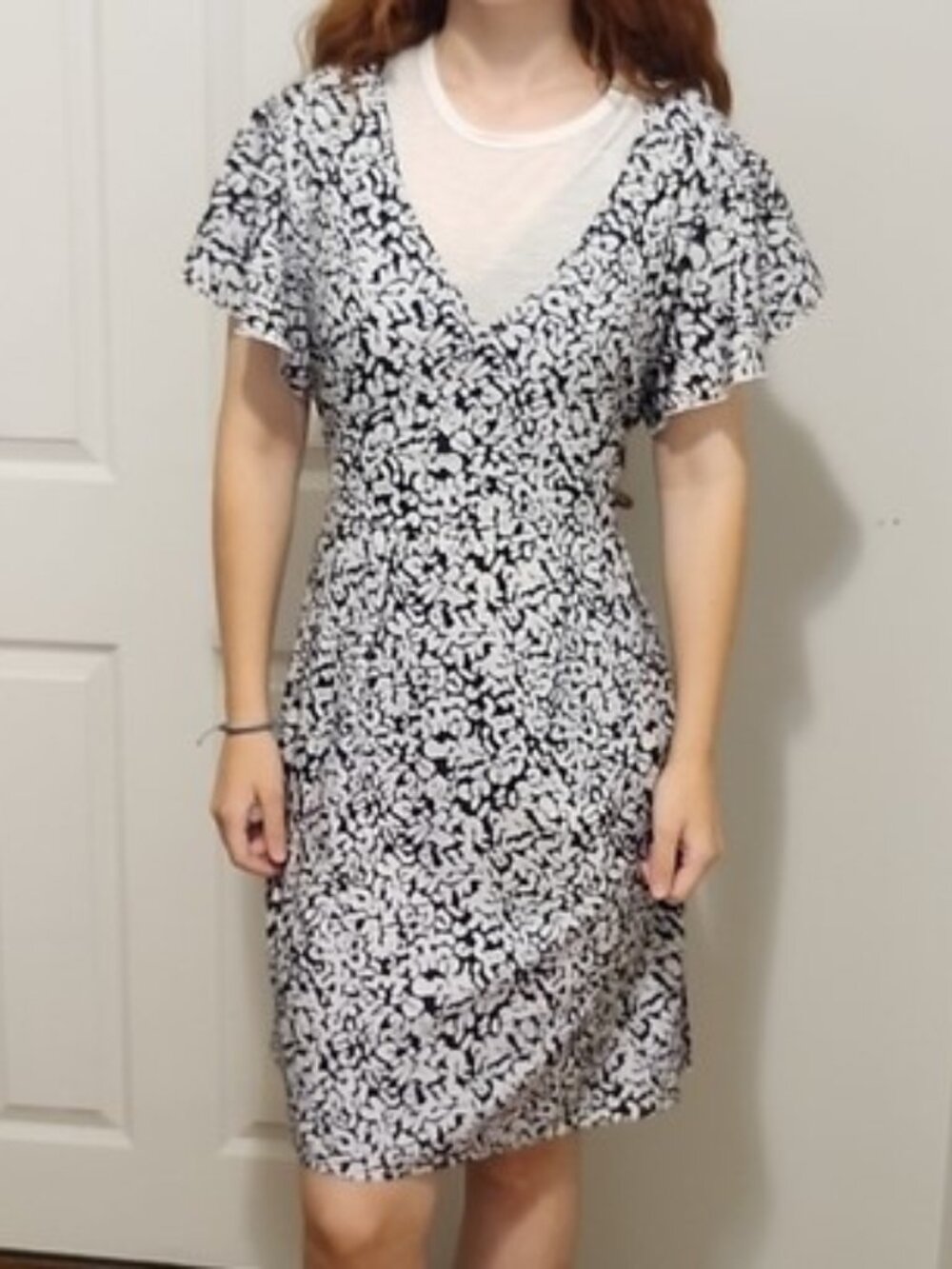 Black & White Floral V‑Neck Women's Dress